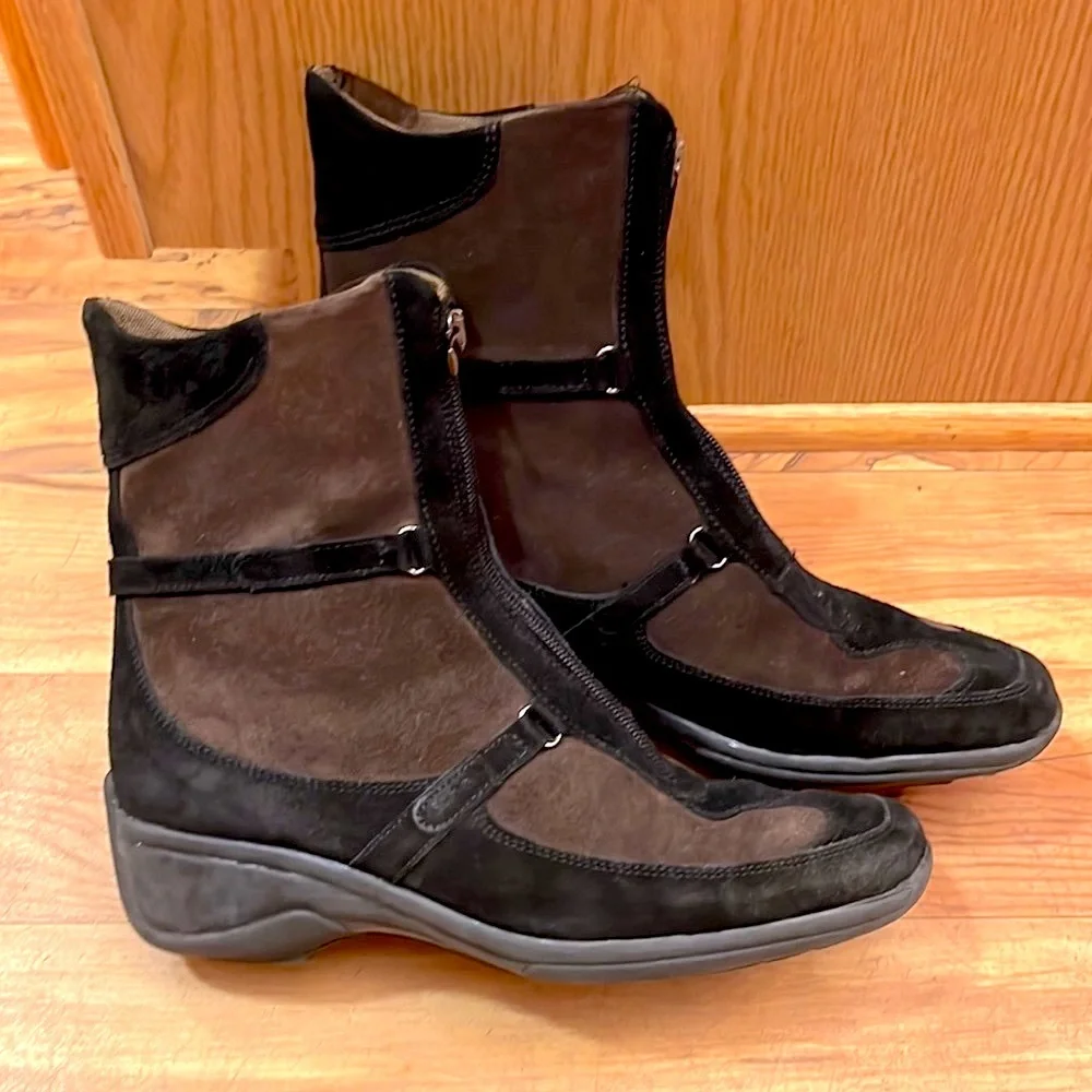 Aquatalia by Marvin K size 8-1/2 8.5 waterproof suede top zip ankle boots VGUC